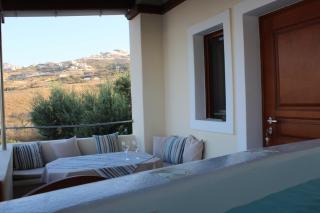 Sun Stories Suites - Vóthon - 9