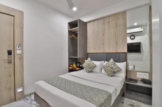 7 Orbit Hotel, Surat - 6