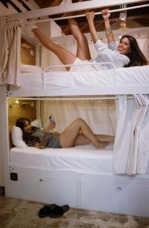 4U Hostel - Granada - 0