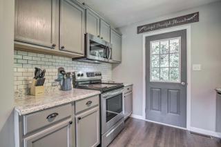 Stylish Fort Payne Retreat Hike and Rock Climb - Fort Payne - 2