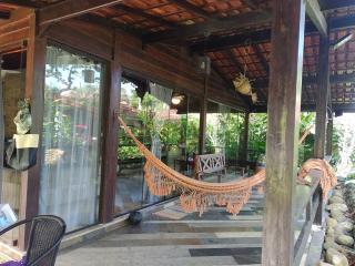 Charmosa casa com churrasq na praia de Camburi - 9