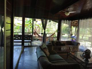 Charmosa casa com churrasq na praia de Camburi - São Sebastião - 8