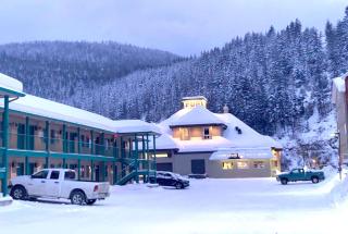 Super 8 by Wyndham Sicamous - 8