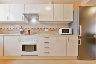 YELLOW 3 bedroom large apartment for 10 guests - 7