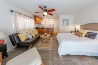 Beachwalk Villas - Carlsbad - 4