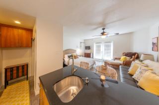 Beachwalk Villas - Carlsbad - 3