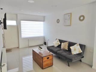 Casa nueva, excelente ubicación - Punta Arenas - 2