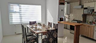 Casa nueva, excelente ubicación - Punta Arenas - 1