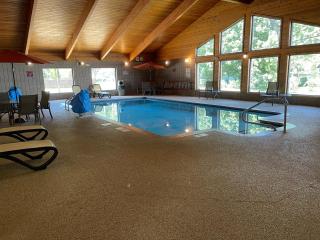 Nichols Inn & Suites - 4