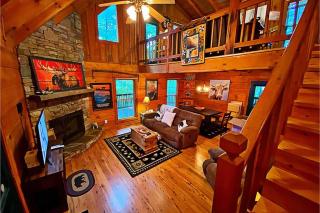 GYPSY ROAD - Privacy! Log Cabin with Hot Tub, WiFi, DirecTV and Arcade - Sevierville - 9