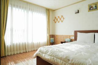 Jungmun Haesung Parktel - Seogwipo - 1