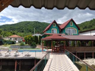Casa Lucian - Dubova - 0