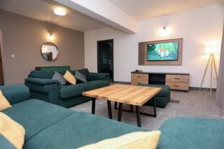 Hotel Board - 3
