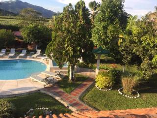 Inviting 14-Bed Villa in Toro Valle del Cauca - Toro - 5