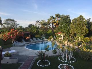 Inviting 14-Bed Villa in Toro Valle del Cauca - Toro - 3