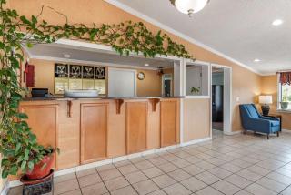 Econo Lodge - Oxford - 2