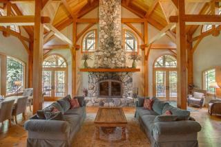 Snowgrass Lodge - River, Mountain Views & Hot tub - Leavenworth - 0