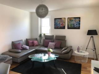 Cosy house of Art - 8