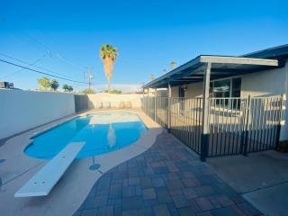 Upscale Tempe Getaway - Tempe - 0