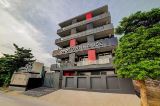 Townhouse Infinity stays - Gurgaon - 9