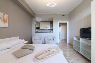 Contempora Apartments - Elvezia 8 - E53 - Milan - 0