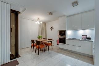 Black Pearl Apartment Hotel - 3