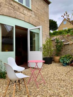 The Coach House and The Stable - Woodchester - 8