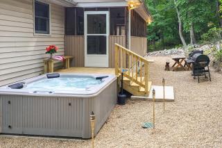 17-Seat Theater, Hot Tub and Game Room Ideal Home! - 9