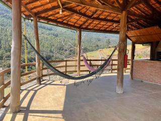 Casa Amarela - Passa Quatro - 1