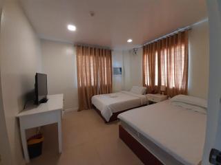 RedDoorz at Balatas Magsaysay Road Naga City - Naga - 0