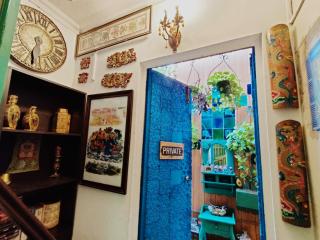 On The House - Bed and Breakfast - 1