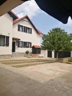 PENSIUNEA ALEXANDRA - Zăbrani - 0