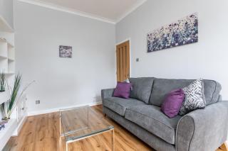 14 Feversham House · Stylish 1-Bed Apartment with York Minster Views - Pass The Keys - 2