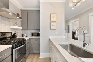 The Jasmine Suite at 124 Spring - Charleston - 4