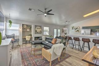 Stylish Bakersfield Getaway with Pool Table! - Bakersfield - 0