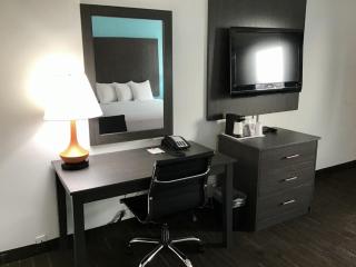 Howard Johnson by Wyndham Spokane - Spokane - 8