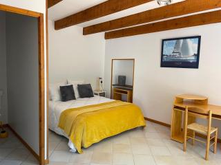 Les trois cèdres - Saint-ouen-dʼAunis - 1