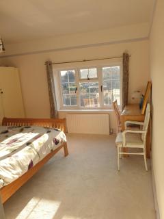 Lotus Pod House Homestay - Horsell - 6