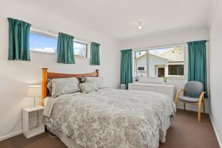 Karori Kabin - Karori Holiday Home - Wellington - 3