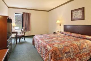 Days Inn by Wyndham Jefferson City - Jefferson City - 3