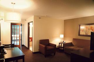 AmericInn by Wyndham Wadena - Wadena - 4