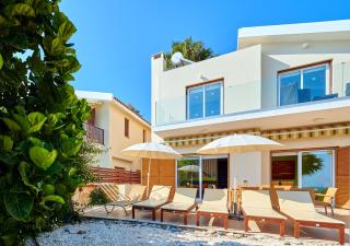 Villa Azura Sunrise by Ezoria Villas - Coral Bay - 1