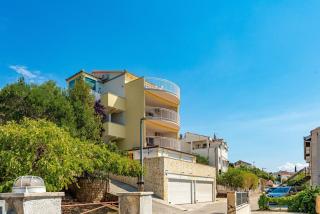Six-bedroom villa with Sea View NL - Trogir - 4