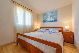 Six-bedroom villa with Sea View NL - Trogir - 1