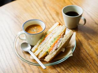 ROUTE - Cafe and Petit Hostel - Nagasaki - 4