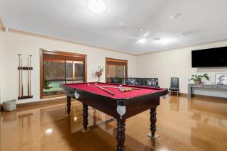The Shamrock Luxury Retreat - - 4