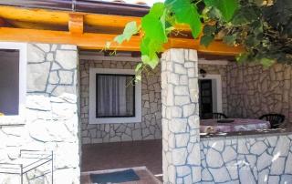 Cosy Apartment near the beach in Zubovici Croatia - Zubovići - 0
