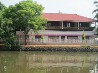Backwater Breeze - Kumarakom - 8