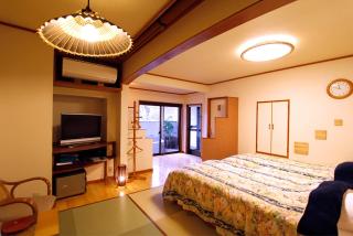 Masutomi Ryokan - Hakone - 1