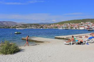 Apartments by the sea Okrug Gornji, Ciovo - 19086 - Trogir - 4